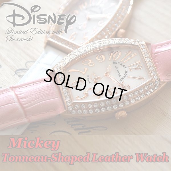 Disneyミッキートノー型腕時計(DISNEY